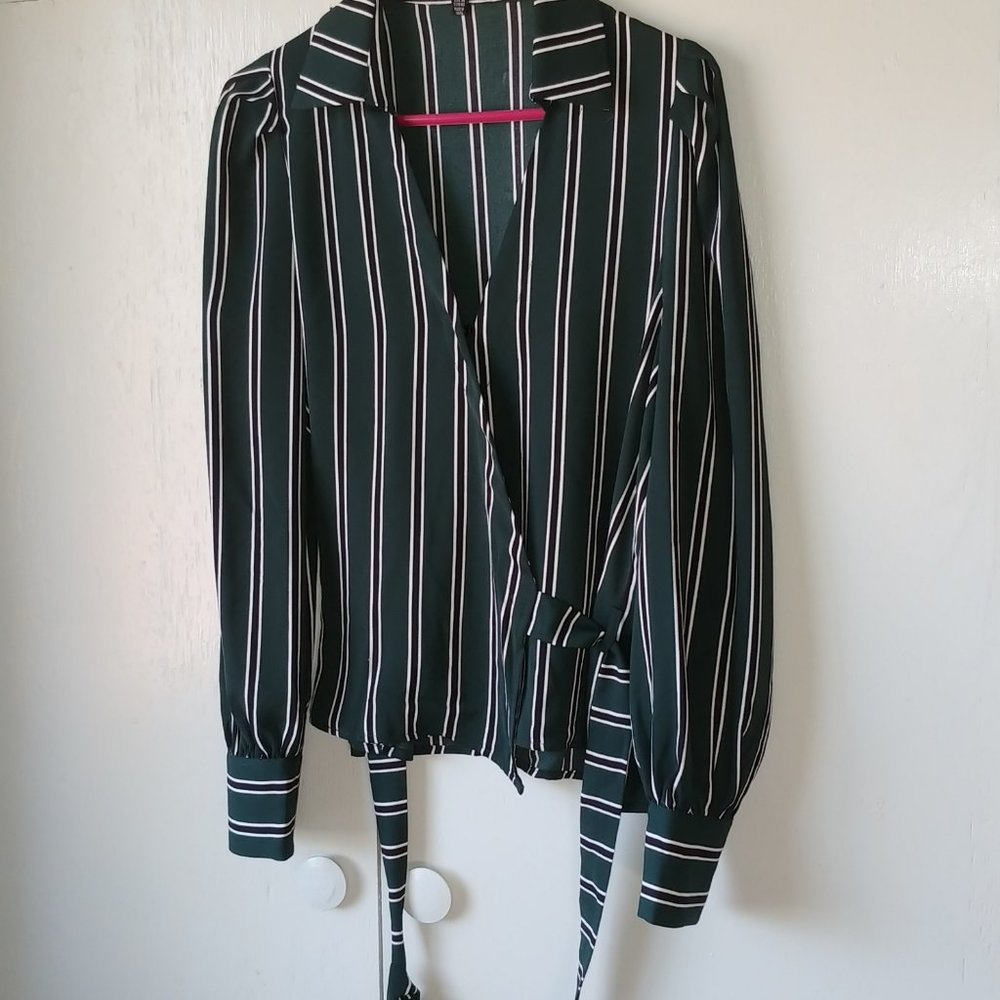 Lucy Paris Long Sleeve Wrap Top SZ M - Picture 12 of 15